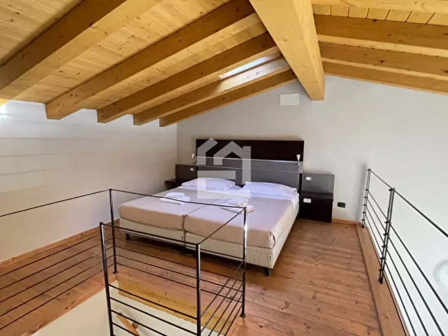 Immagine 11 di Appartamento in vendita  in Viale Catullo a Manerba Del Garda