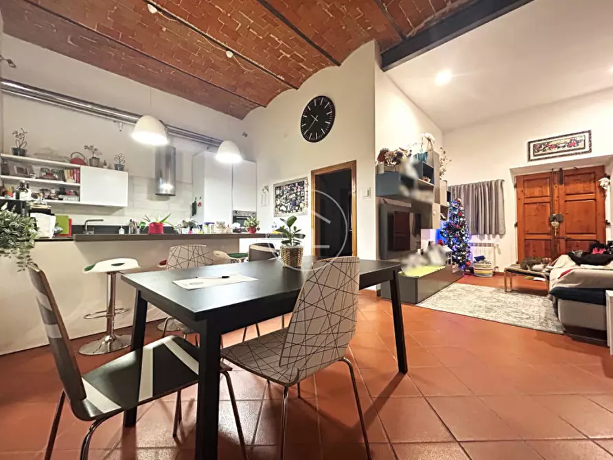 Immagine 1 di Casa bifamiliare in vendita  in Piazza Carmignani 2 a Calenzano