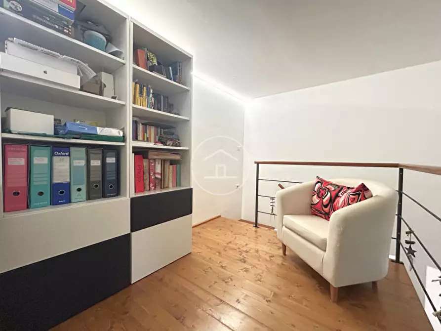 Immagine 36 di Casa bifamiliare in vendita  in Piazza Carmignani 2 a Calenzano