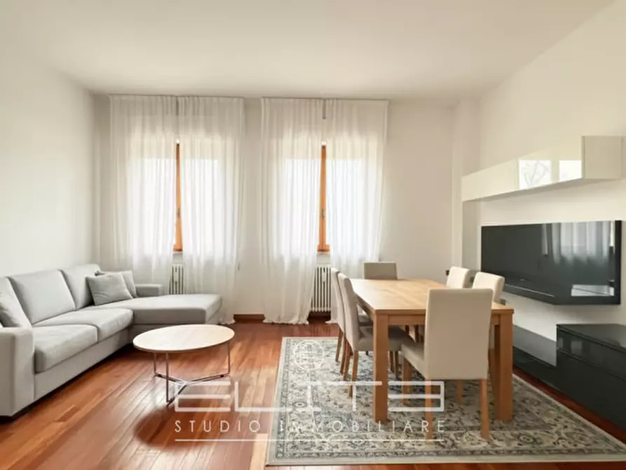 Immagine 1 di Appartamento in vendita  in Via Fratelli Zuccari a Ancona