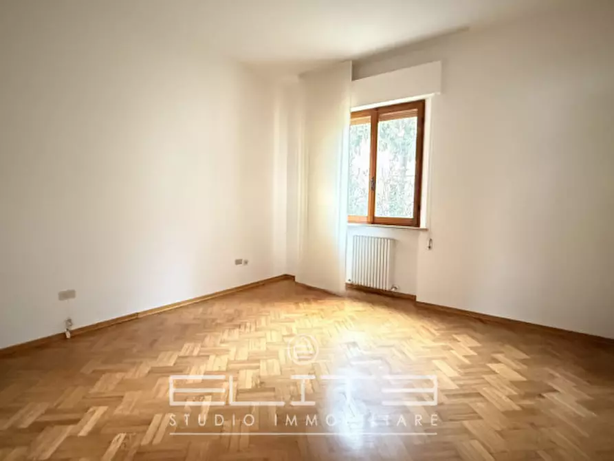 Immagine 7 di Appartamento in vendita  in Via Fratelli Zuccari a Ancona