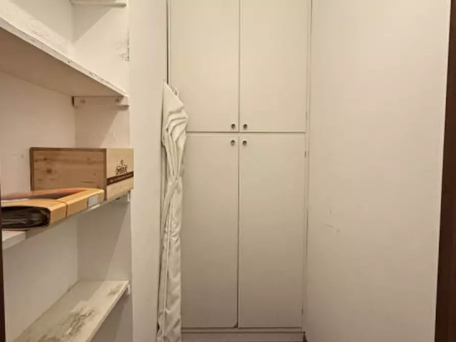 Immagine 10 di Appartamento in vendita  in Via Fratelli Zuccari a Ancona