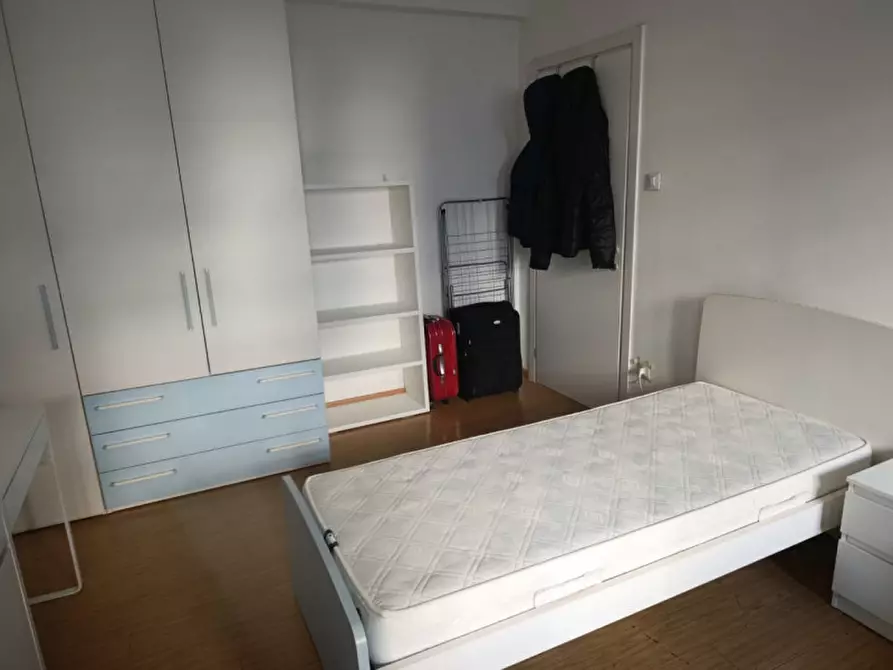 Immagine 7 di Camera in affitto  in Piazza General Antonio Cantore a Trento