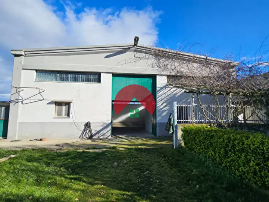 Immagine 15 di Villa in vendita  in c,da torre spagnola a Matera