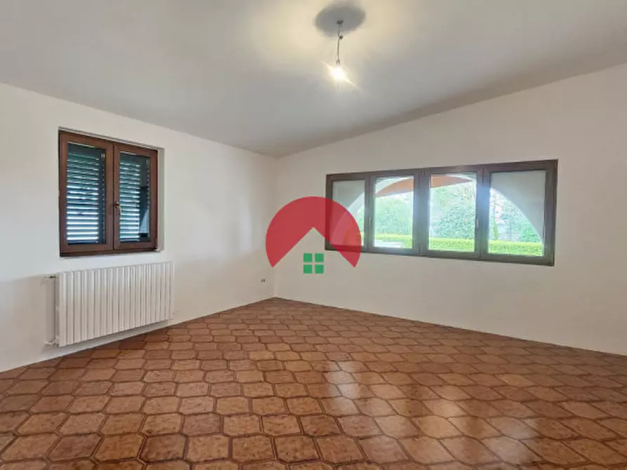 Immagine 49 di Villa in vendita  in c,da torre spagnola a Matera