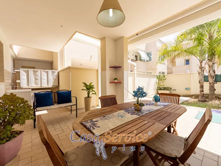 Immagine 34 di Casa indipendente in vendita  in Via boito a Gallipoli