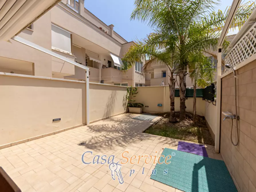 Immagine 39 di Casa indipendente in vendita  in Via boito a Gallipoli