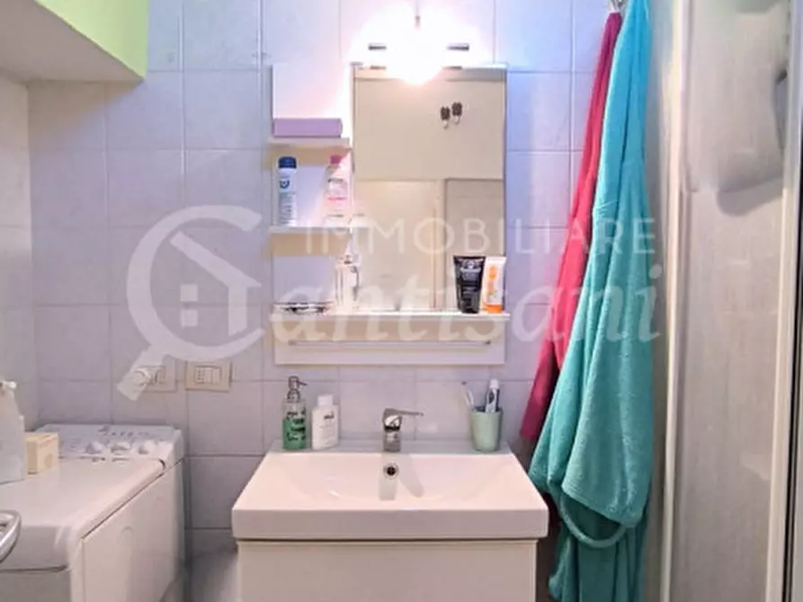 Immagine 15 di Appartamento in vendita  in Via Guelfa a Firenze