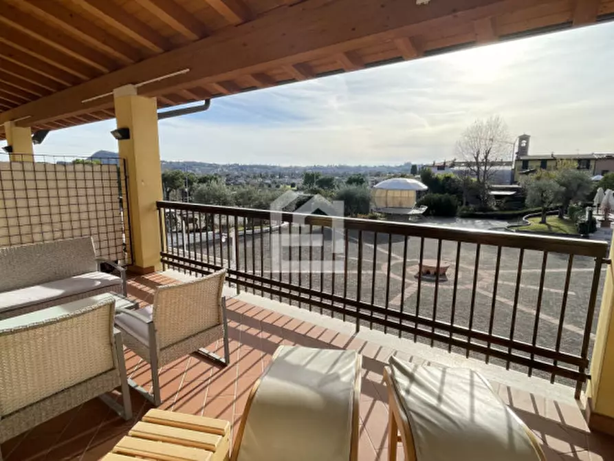 Immagine 4 di Appartamento in vendita  in Viale Catullo a Manerba Del Garda