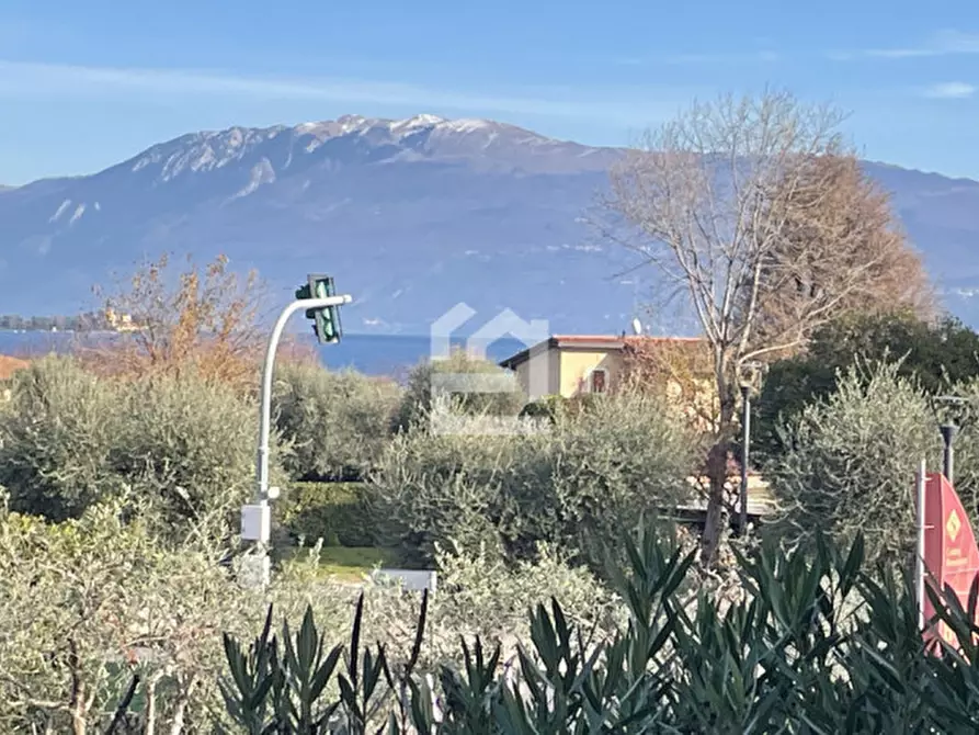 Immagine 11 di Appartamento in vendita  in Viale Catullo a Manerba Del Garda