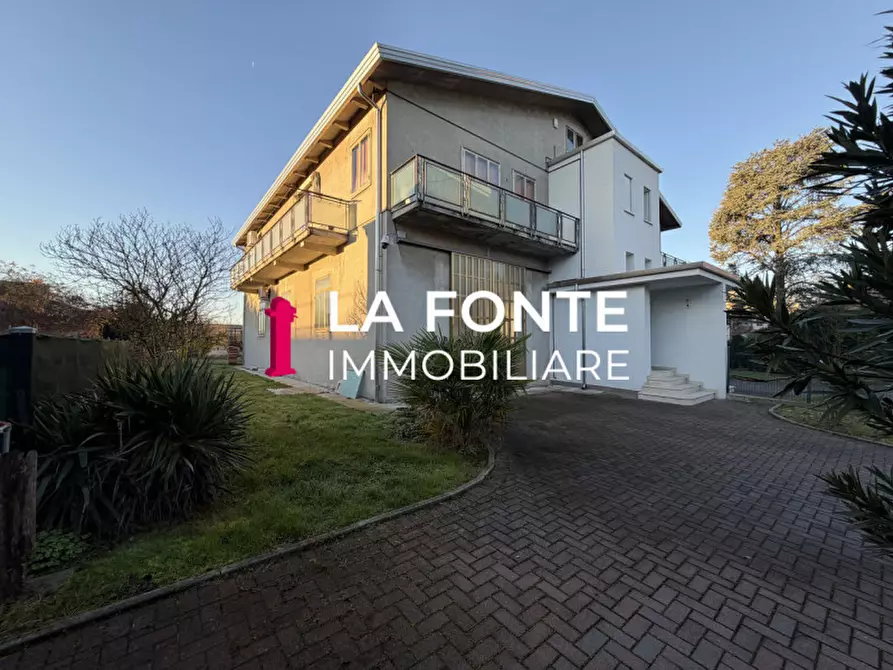 Immagine 2 di Casa bifamiliare in vendita  in Via delle Fornaci 235 a Padova