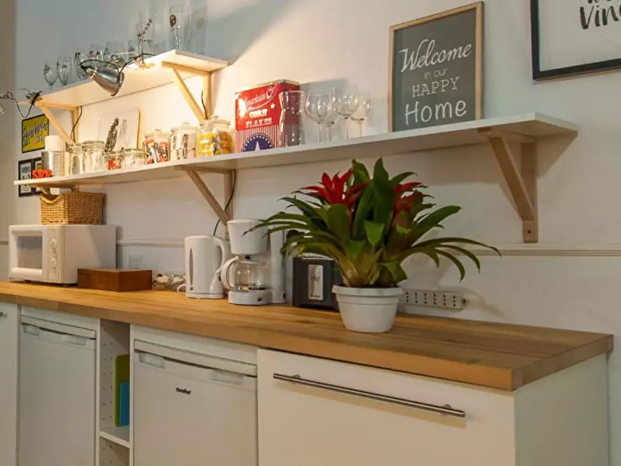 Immagine 8 di Attività commerciale in vendita  in Via Magenta a Roma