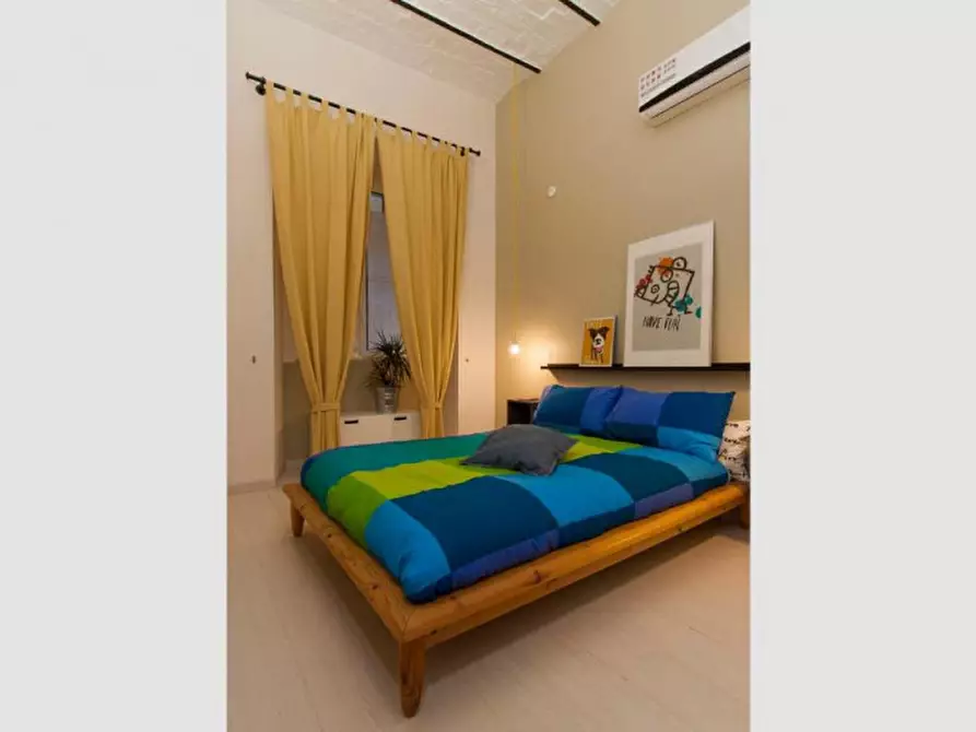 Immagine 30 di Attività commerciale in vendita  in Via Magenta a Roma