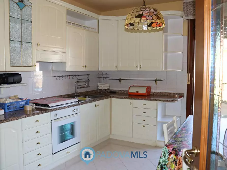 Immagine 8 di Appartamento in vendita  in Via Ragazzi del '99 a Padova