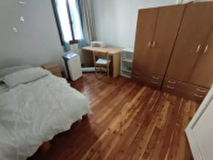 Immagine 3 di Appartamento in vendita  in via Savonarola a Padova