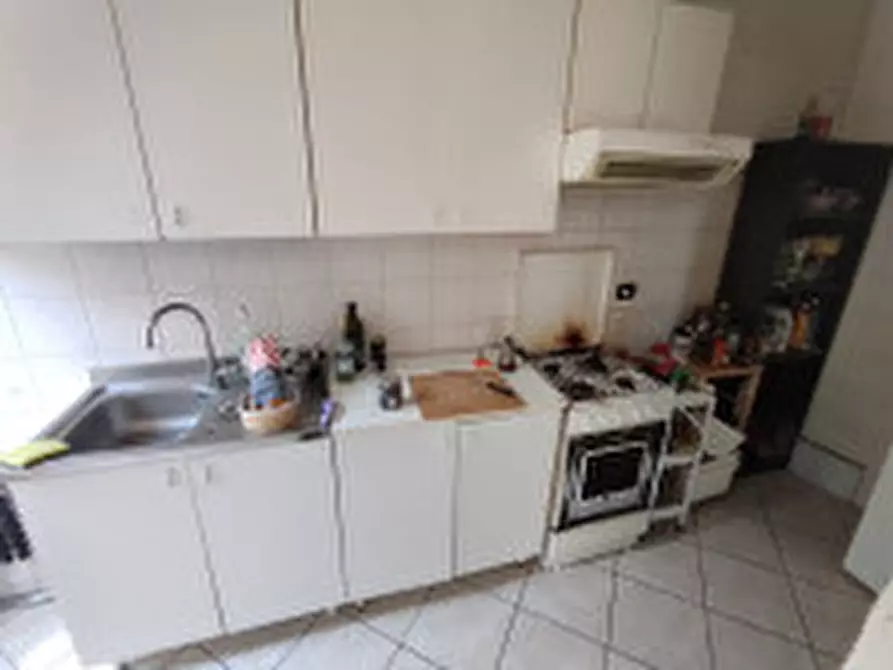 Immagine 9 di Appartamento in vendita  in via Savonarola a Padova