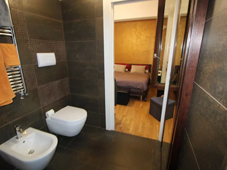 Immagine 13 di Appartamento in vendita  in via mario passamonte a Messina