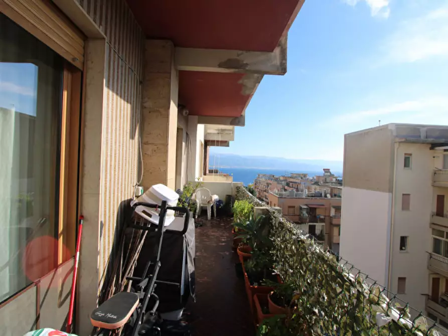 Immagine 23 di Appartamento in vendita  in via mario passamonte a Messina