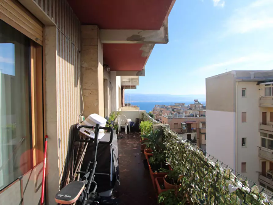 Immagine 24 di Appartamento in vendita  in via mario passamonte a Messina