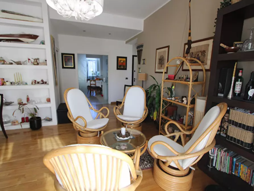 Immagine 25 di Appartamento in vendita  in via mario passamonte a Messina