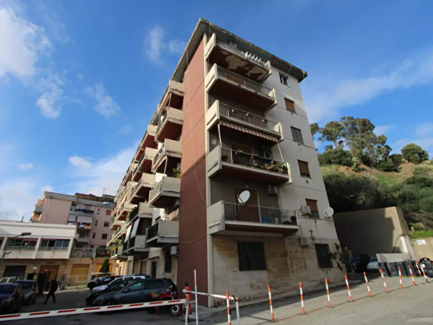 Immagine 26 di Appartamento in vendita  in via mario passamonte a Messina