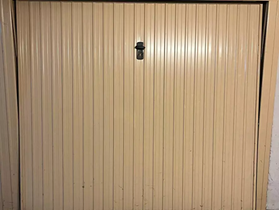 Immagine 1 di Garage in affitto  in VIA UDINE a Verona