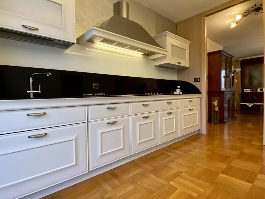 Immagine 18 di Appartamento in vendita  in Via Due Giugno a Dueville