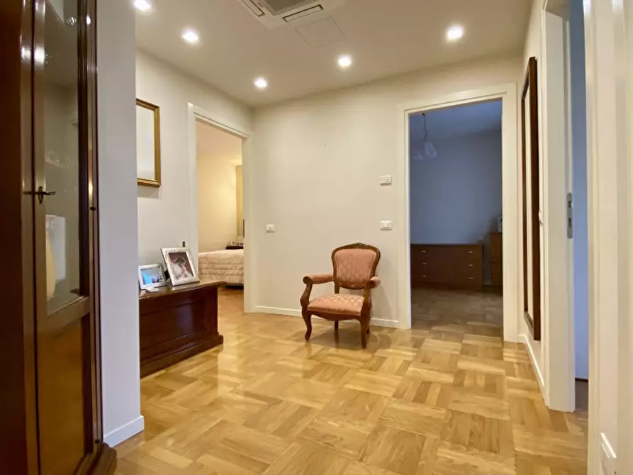 Immagine 22 di Appartamento in vendita  in Via Due Giugno a Dueville