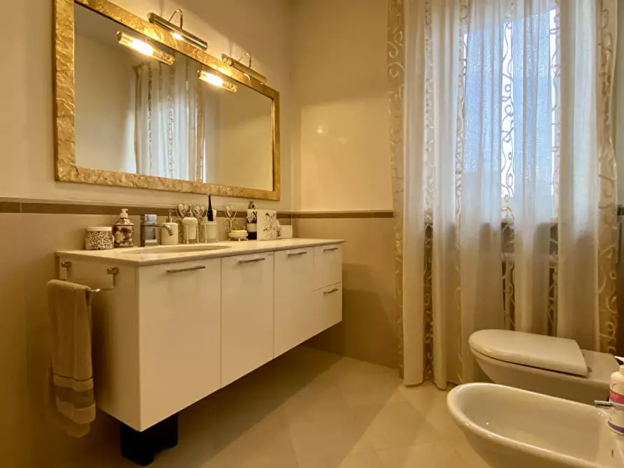 Immagine 26 di Appartamento in vendita  in Via Due Giugno a Dueville