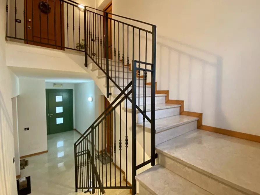 Immagine 36 di Appartamento in vendita  in Via Due Giugno a Dueville