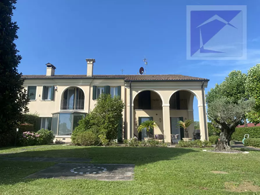 Immagine 4 di Casa bifamiliare in vendita  a Santa Giustina In Colle