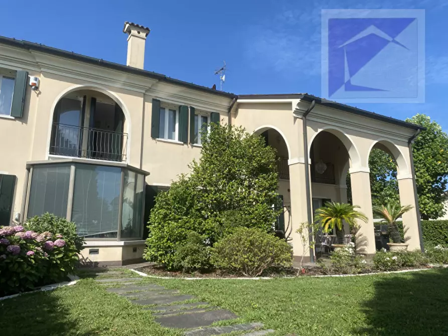 Immagine 5 di Casa bifamiliare in vendita  a Santa Giustina In Colle