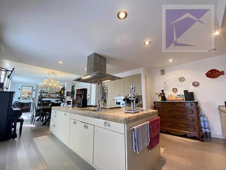 Immagine 15 di Casa bifamiliare in vendita  a Santa Giustina In Colle