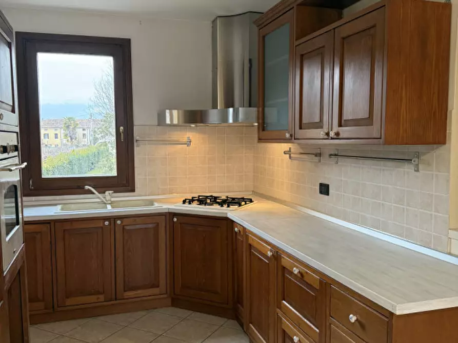 Immagine 1 di Appartamento in vendita  a Loria