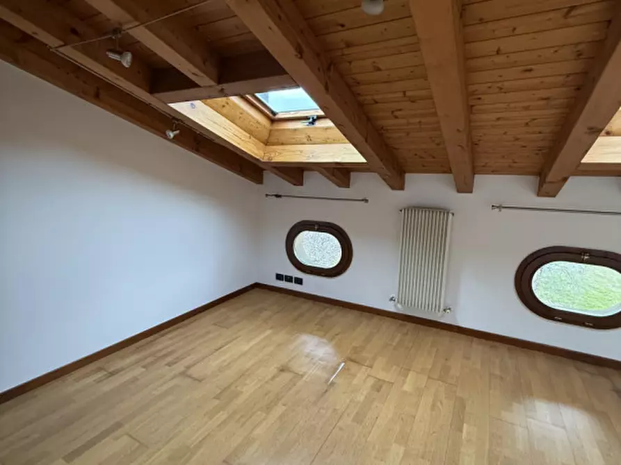 Immagine 8 di Appartamento in vendita  a Loria