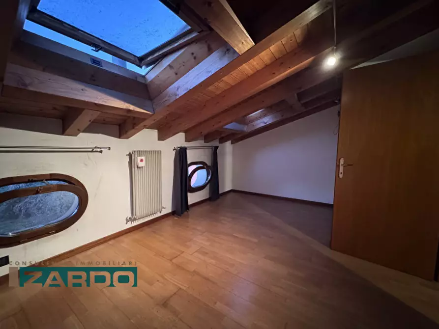 Immagine 9 di Appartamento in vendita  a Loria