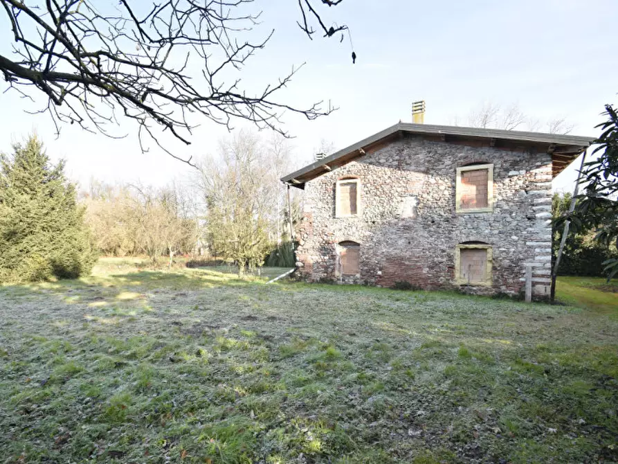 Immagine 18 di Rustico / casale in vendita  in Via Lazio a Bussolengo