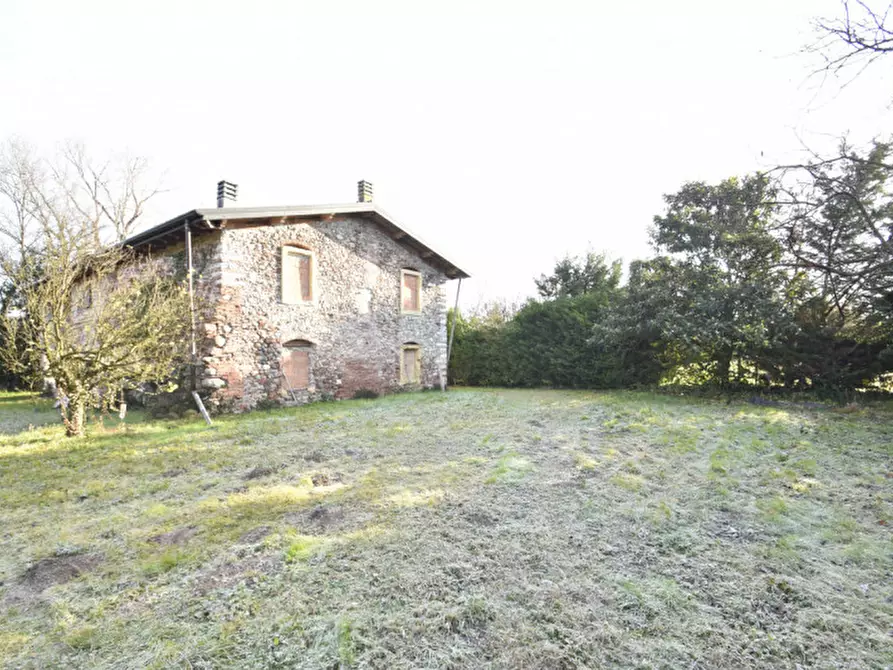 Immagine 22 di Rustico / casale in vendita  in Via Lazio a Bussolengo