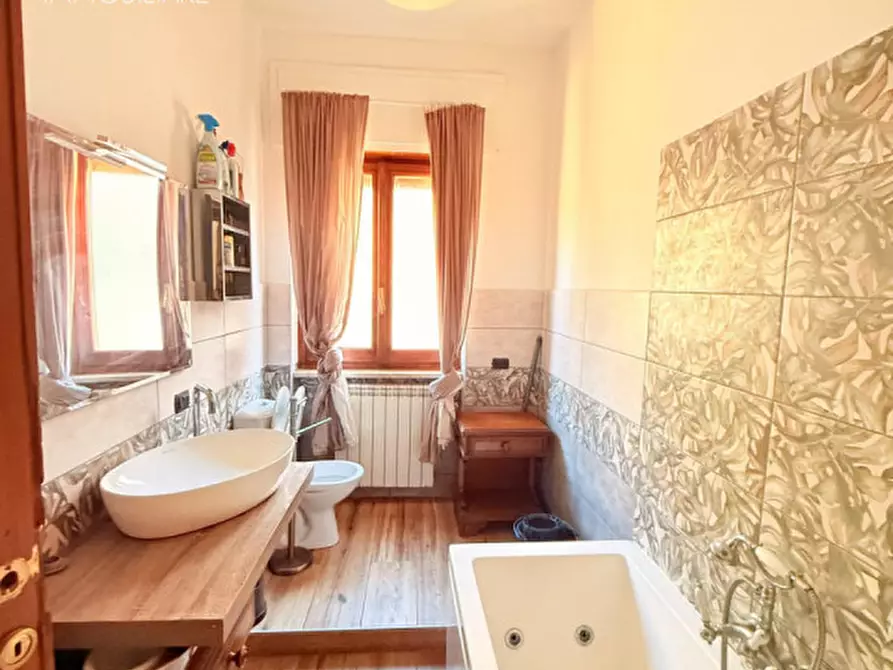 Immagine 10 di Appartamento in vendita  in via di frascati 53 a Rocca Di Papa