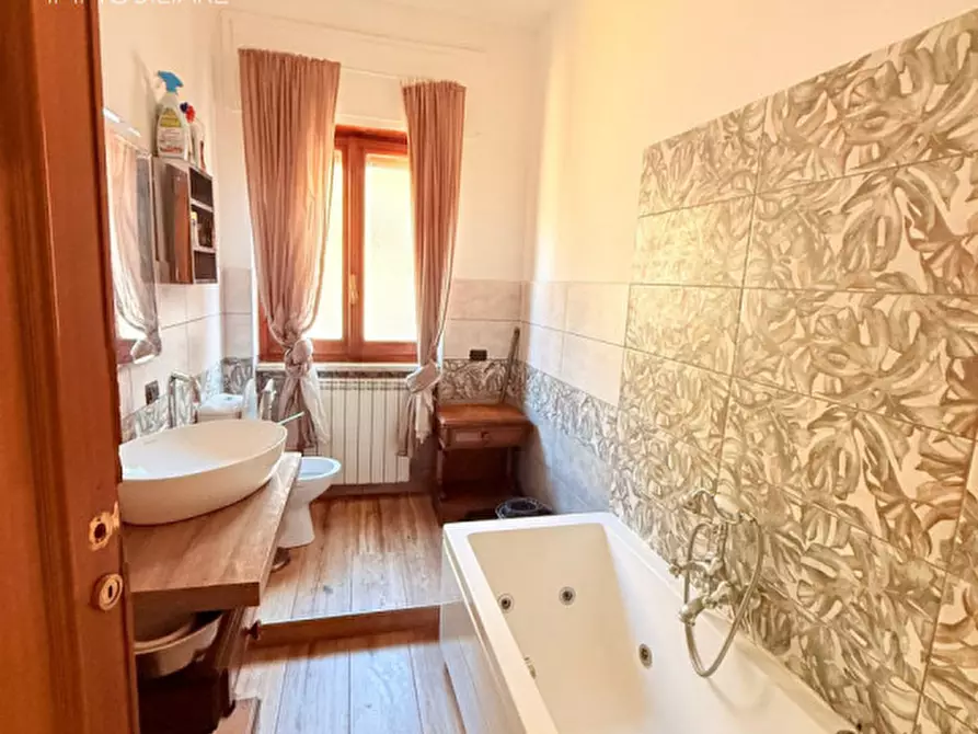 Immagine 13 di Appartamento in vendita  in via di frascati 53 a Rocca Di Papa