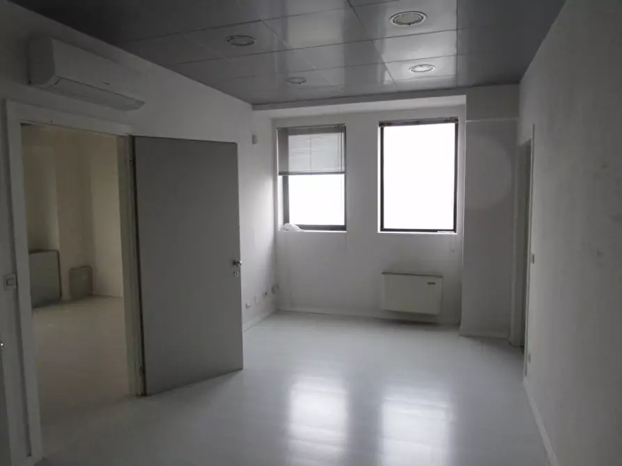 Immagine 9 di Capannone industriale in affitto  in Via Colonnello Antonio Varisco a Vigonza