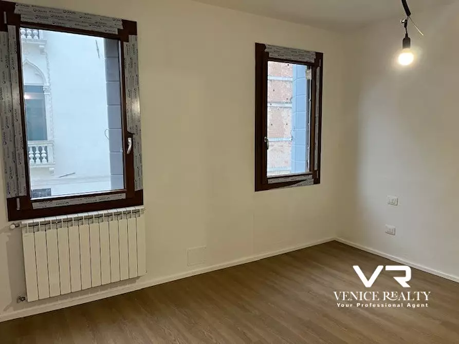 Immagine 3 di Appartamento in affitto  in campo san stin a Venezia