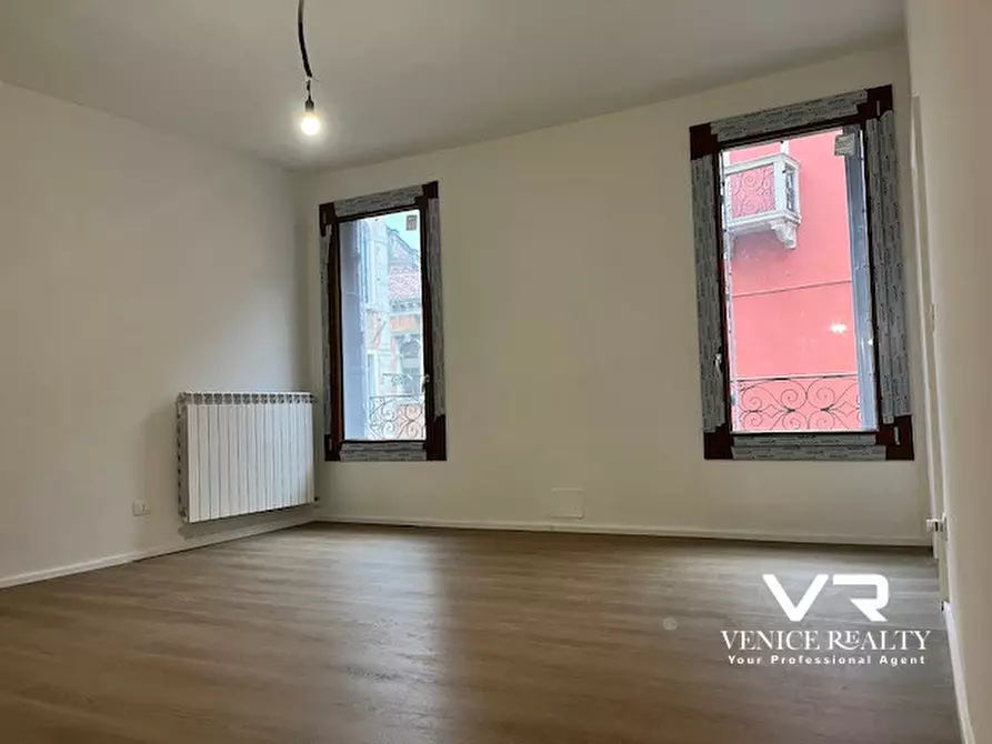 Immagine 4 di Appartamento in affitto  in campo san stin a Venezia