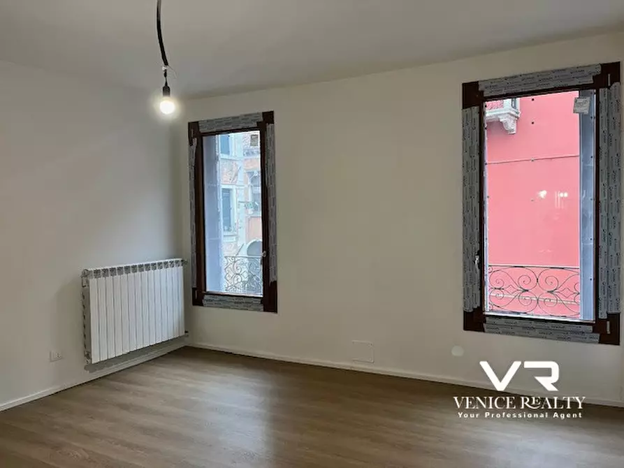 Immagine 6 di Appartamento in affitto  in campo san stin a Venezia