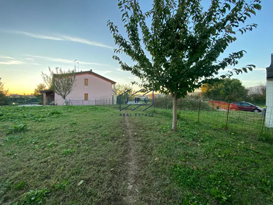 Immagine 16 di Appartamento in vendita  in Via Aldo Moro a Godega Di Sant'urbano