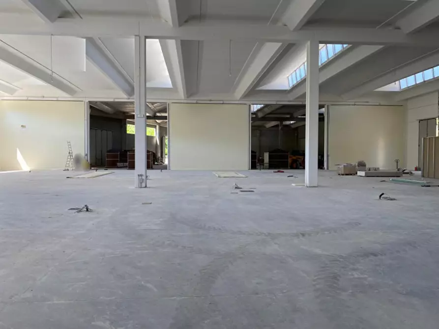 Immagine 1 di Capannone industriale in affitto  in Via Case Nuove a Acqualagna