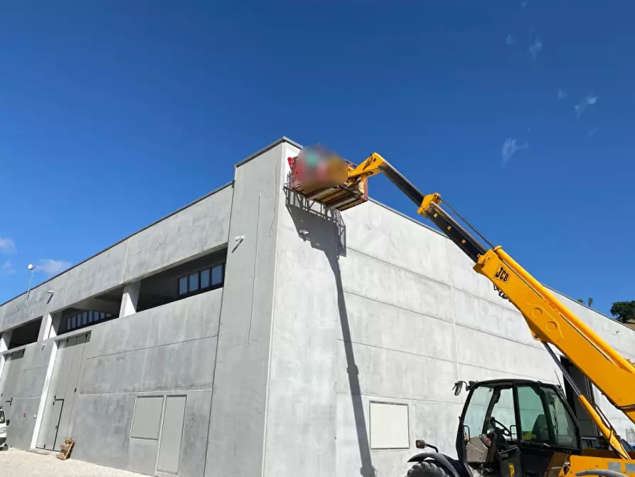 Immagine 5 di Capannone industriale in affitto  in Via Case Nuove a Acqualagna