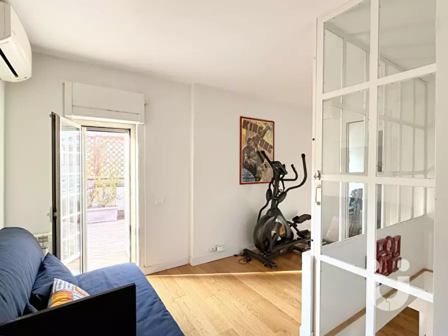 Immagine 30 di Attico in vendita  in Via Vittore Carpaccio a Roma