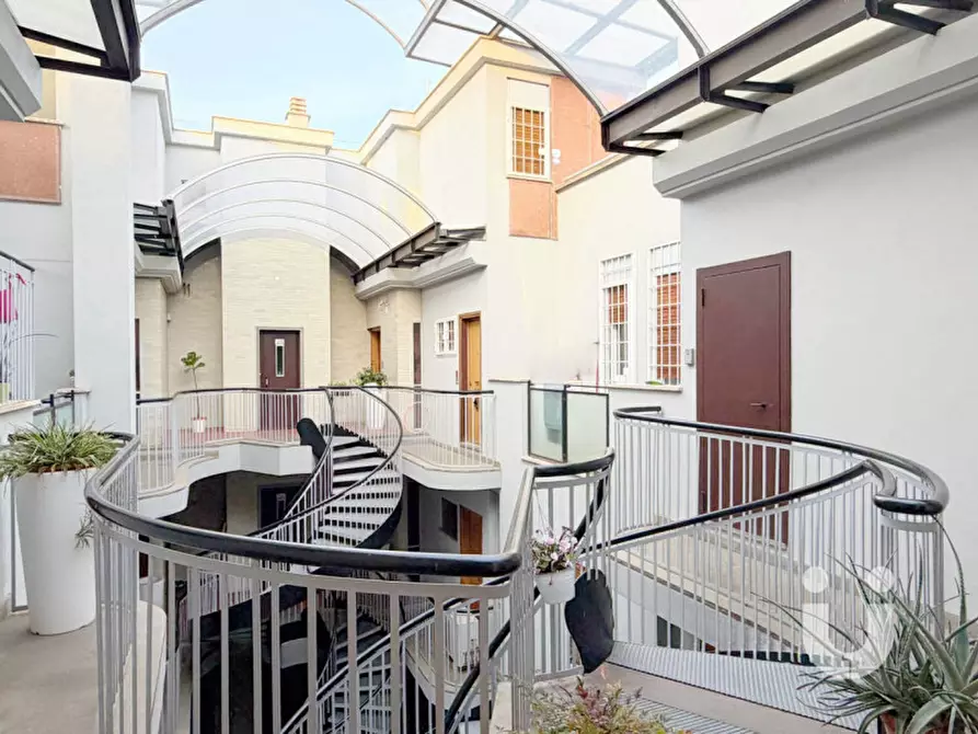 Immagine 33 di Attico in vendita  in Via Vittore Carpaccio a Roma