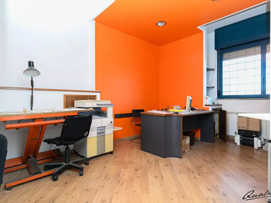 Immagine 9 di Ufficio in vendita  in Via di Tor Bella Monaca a Roma